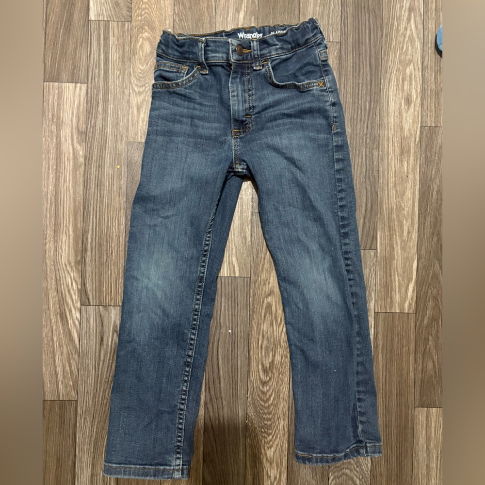 Wrangler Classic Straight Slim Fit Adjustable Waist Jeans